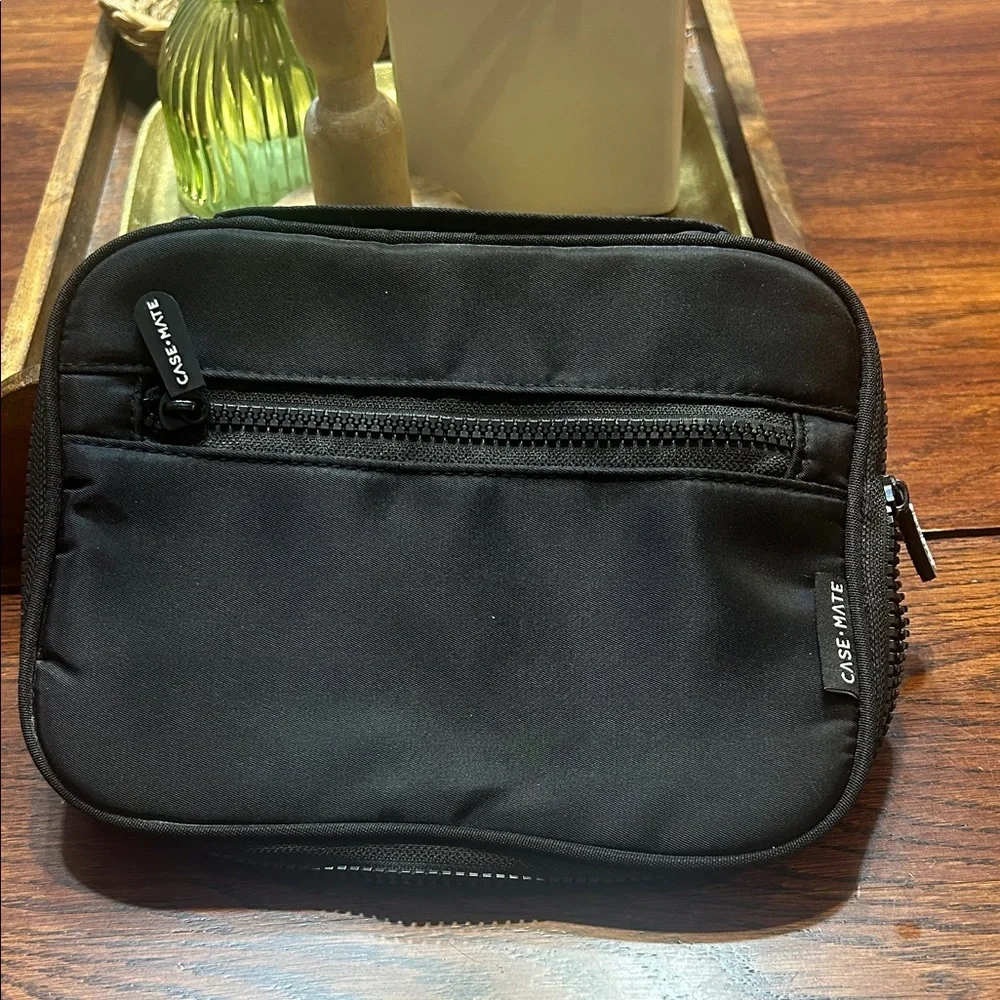 Case Mate Electronics Travel Organizer Portable Case Black